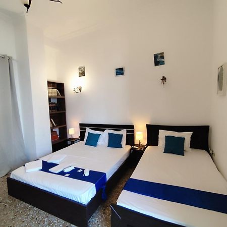 Cozy Room In Quiet Neighbourhood Athena Bagian luar foto