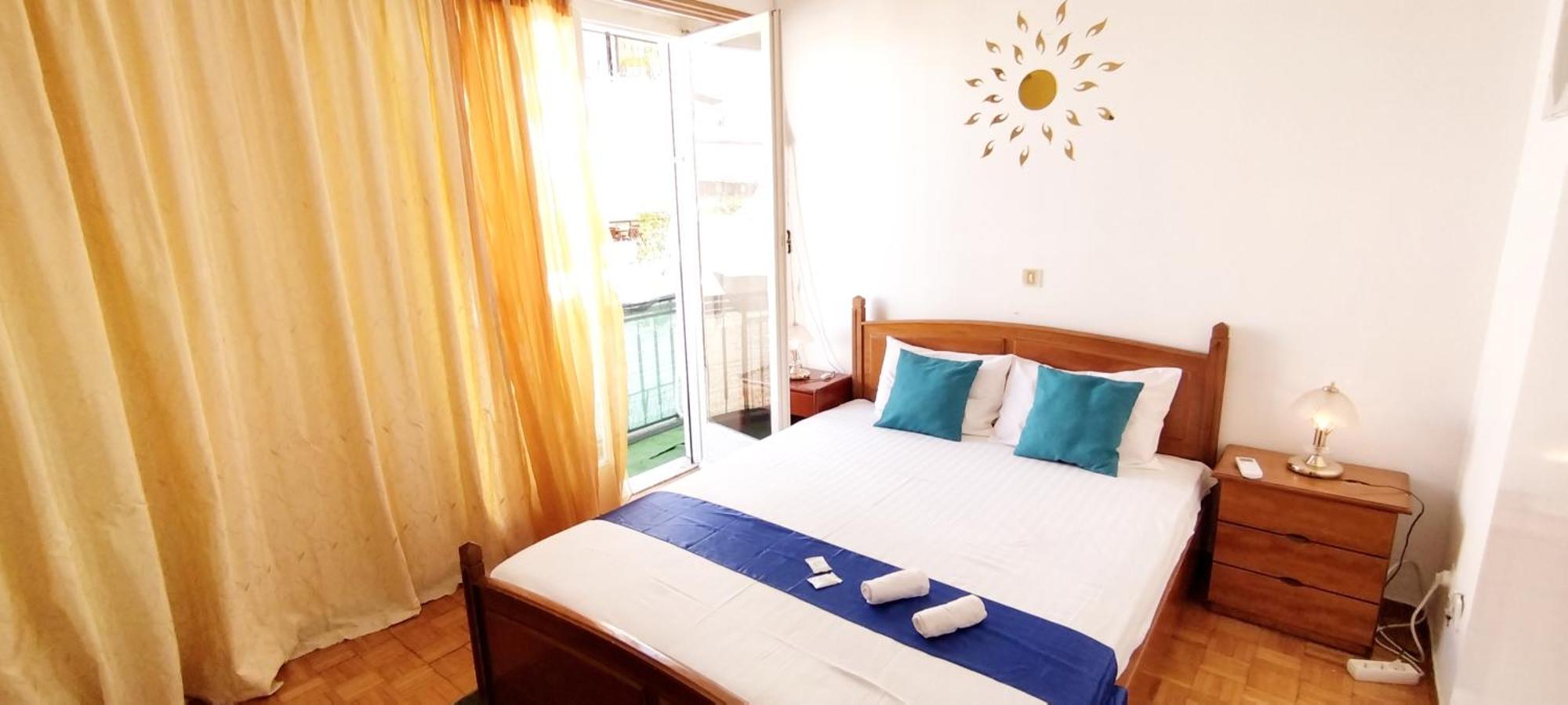 Cozy Room In Quiet Neighbourhood Athena Bagian luar foto